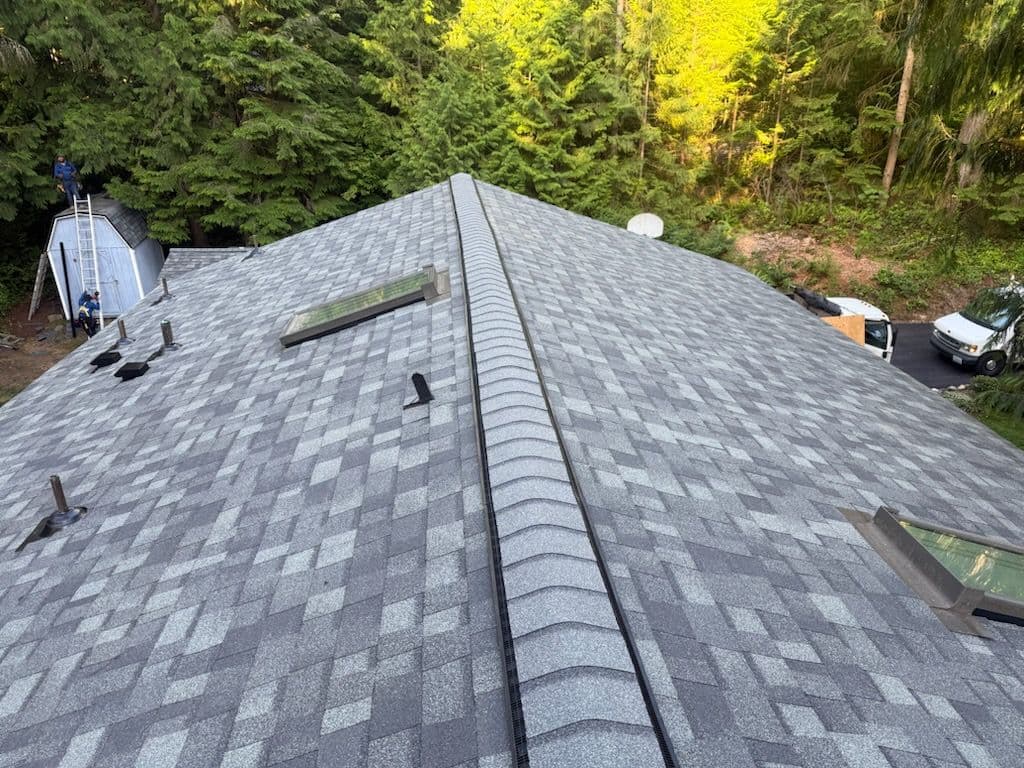 Gallery photos for Issaquah Roof Transformation with Owens Corning Shingles: Image #1