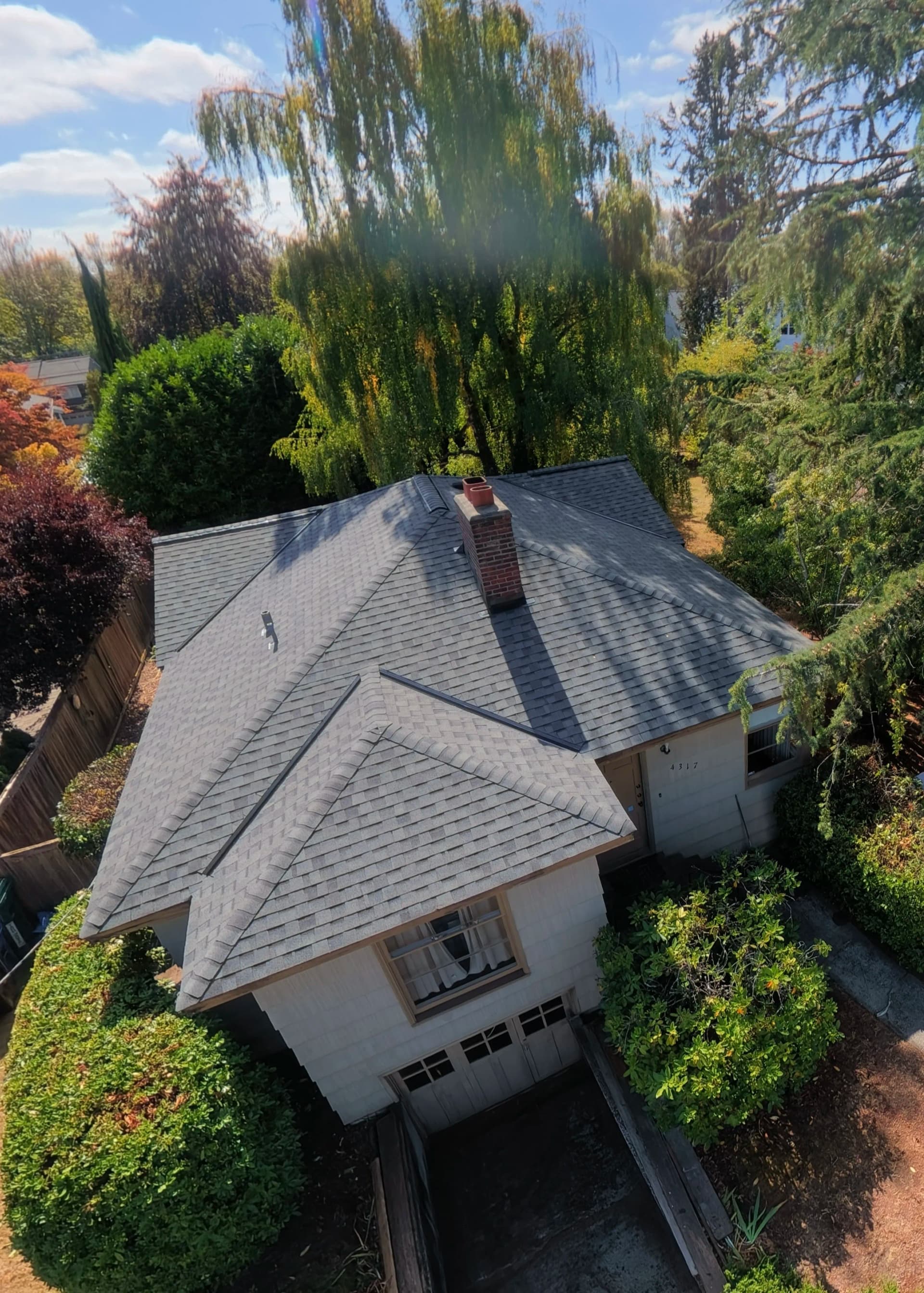 Gallery photos for Full Roof Replacement with CertainTeed Landmark Shingles in Seattle: Image #1