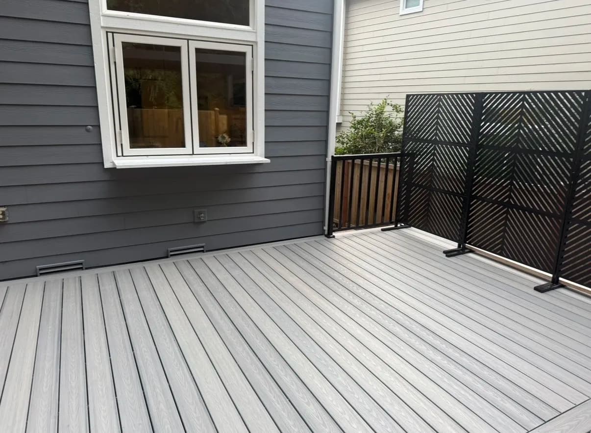Gallery photos for Decking, Siding, and Fencing Built to Last and Look Good: Image #2